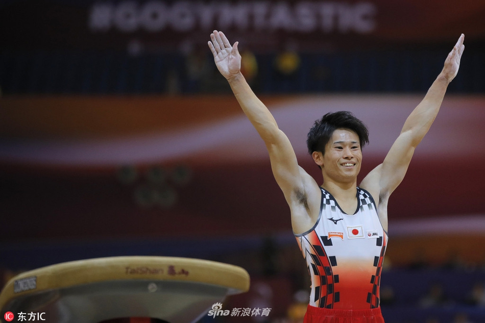 体操世锦赛中国男团惊险夺冠