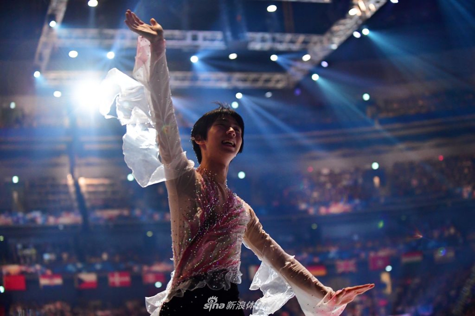 国际滑联官网评出2019年花滑世锦赛最佳图片