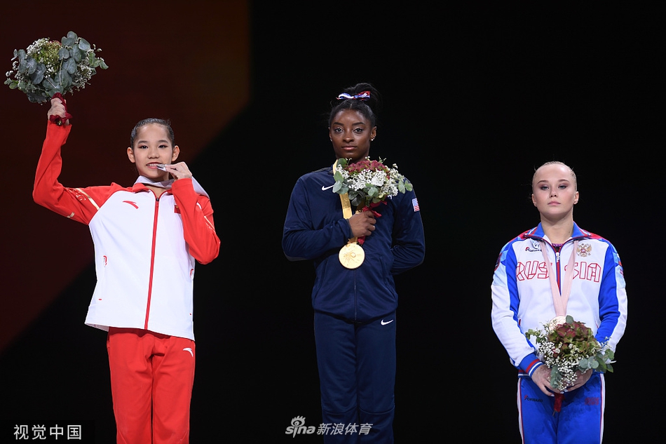 体操世锦赛小花唐茜靖全能摘银