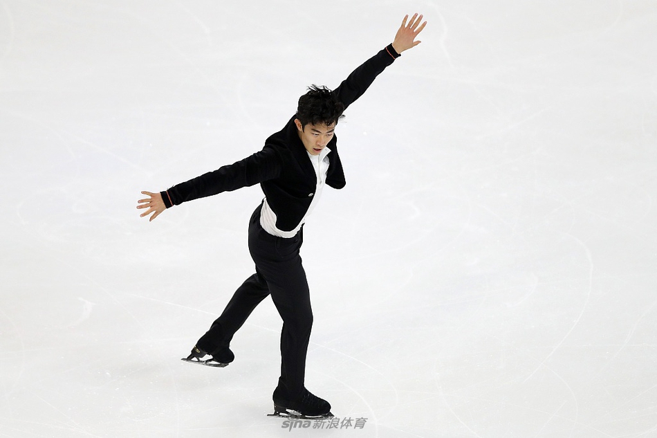 花滑大奖赛美国站陈巍短节目第一