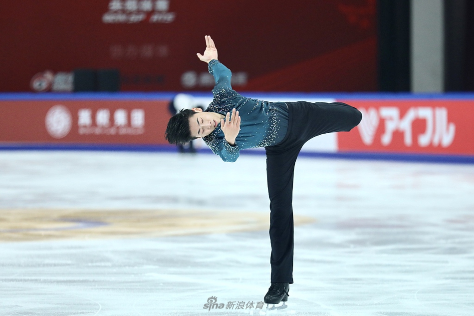 中国男单选手备战花滑中国杯