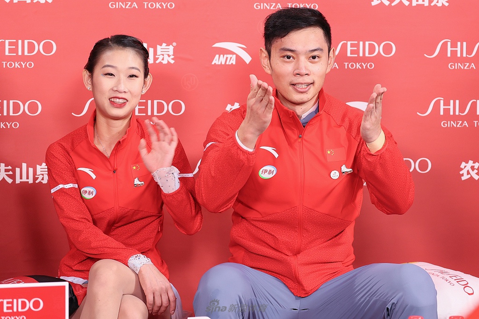 花滑中国杯彭程/金杨双人滑短节目领跑