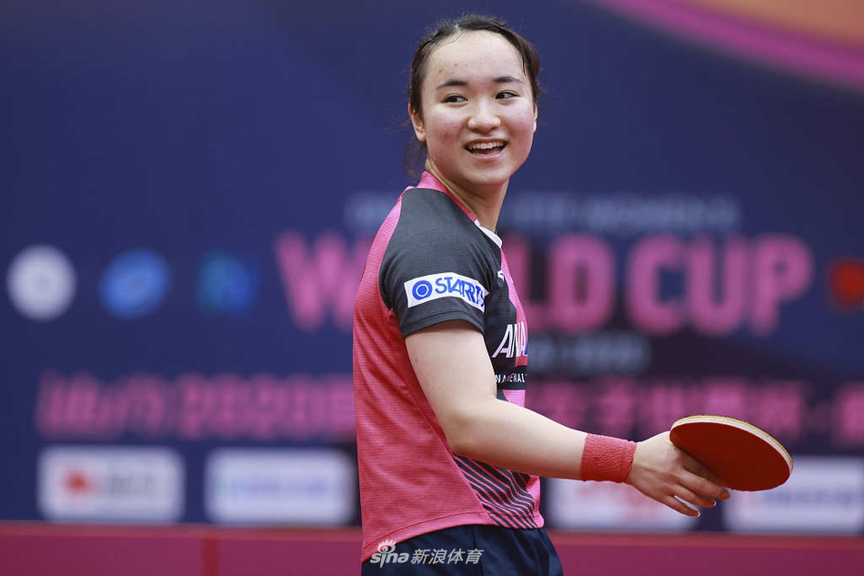 伊藤美诚石川佳纯备战女乒世界杯