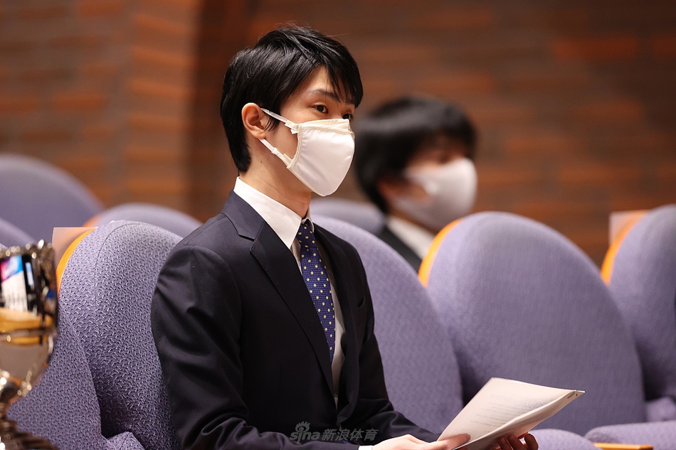 羽生结弦亮相开幕式