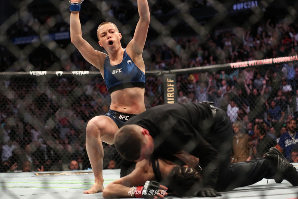 [UFC]张伟丽1分18秒遭对手KO 未能卫冕金腰带