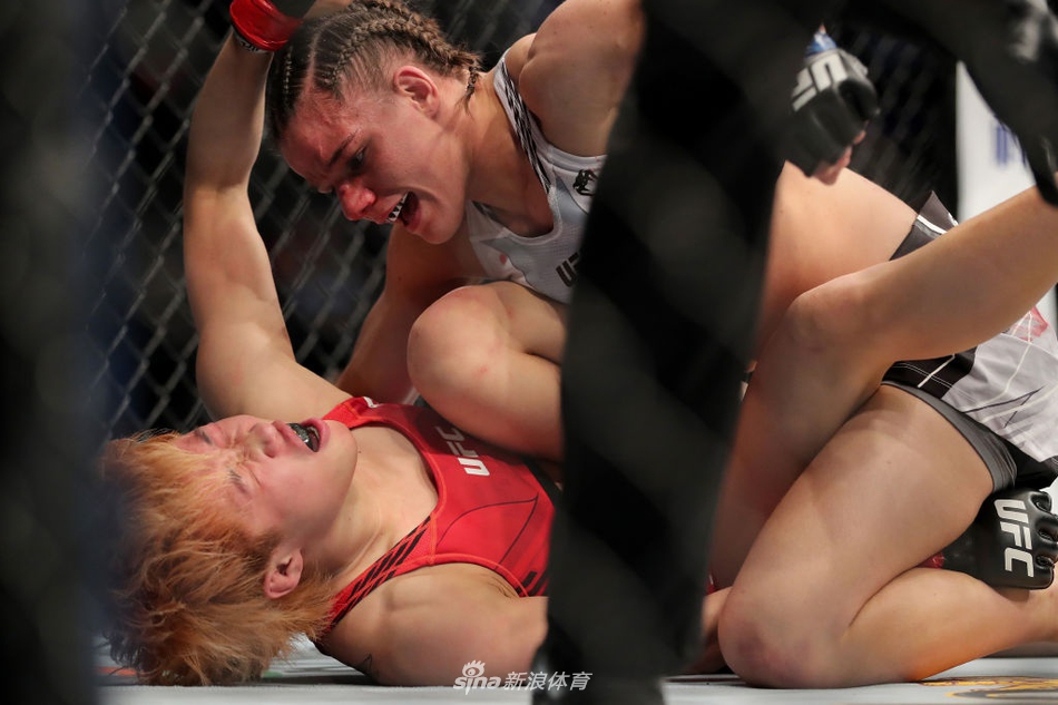 梁娜 VS 艾丽安-卡内罗希 (2)