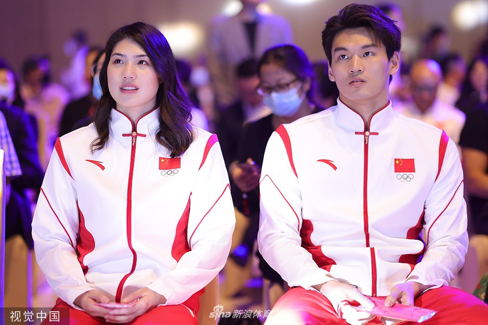 东京奥运会中国体育代表团领奖服发布
