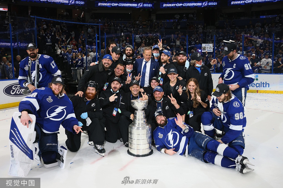 坦帕湾闪电夺得NHL总冠军