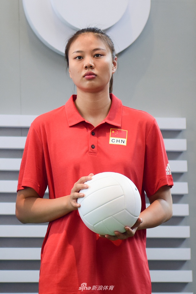 中国女排体育文化展开幕 龚翔宇助阵