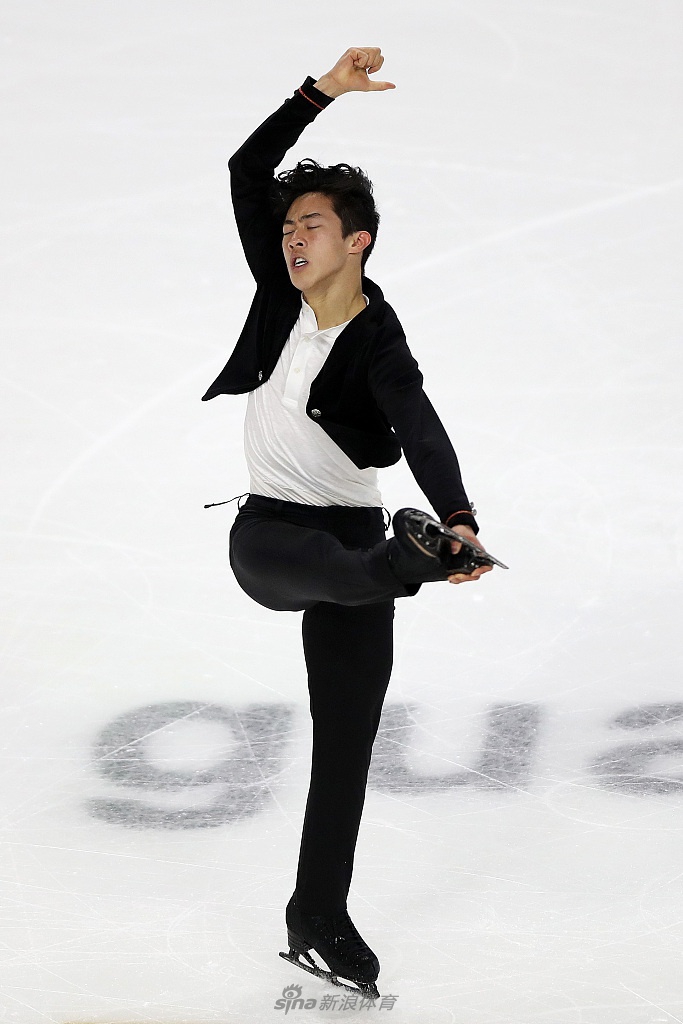 花滑大奖赛美国站陈巍短节目第一
