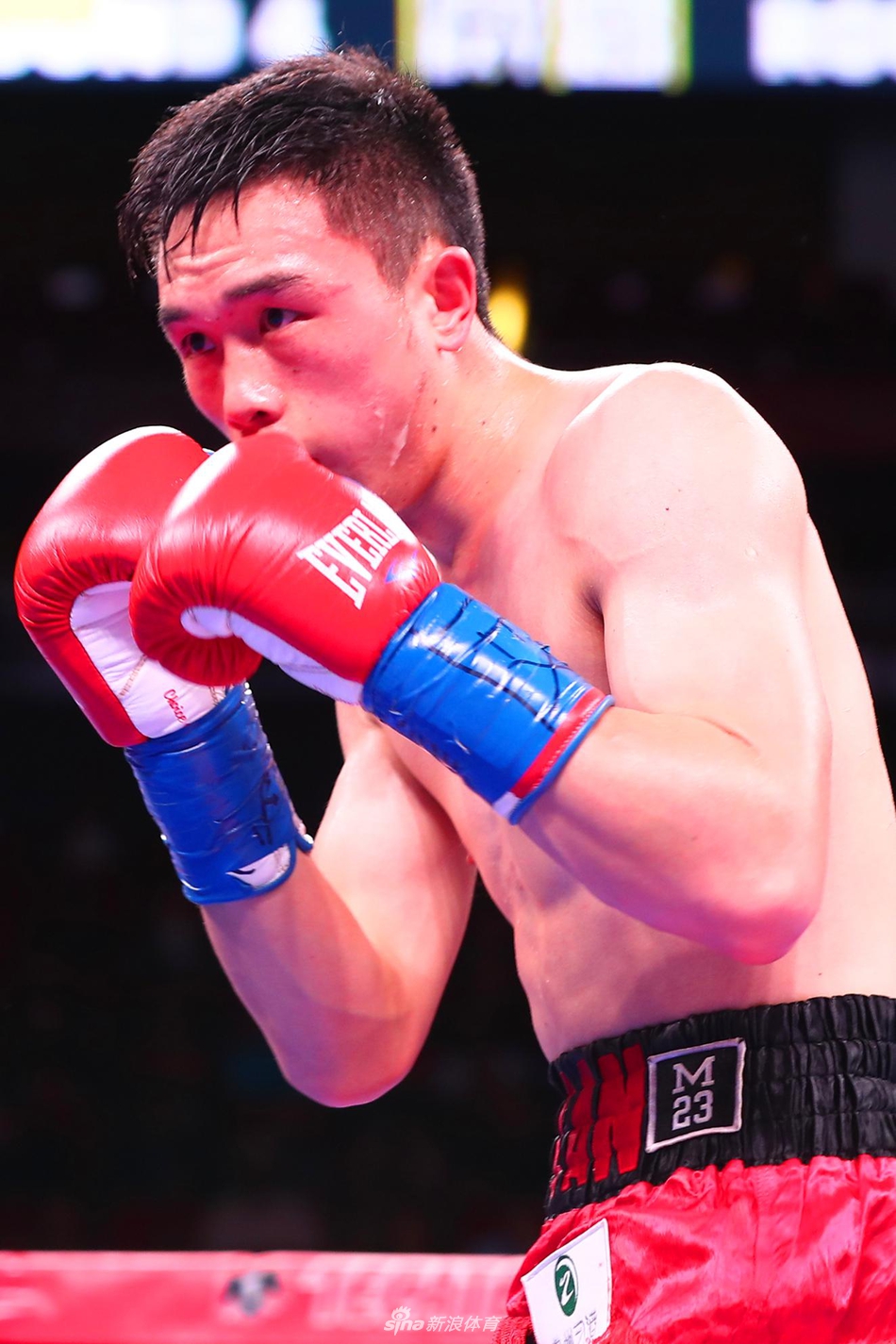 新浪直击徐灿赢得WBA世界金腰带