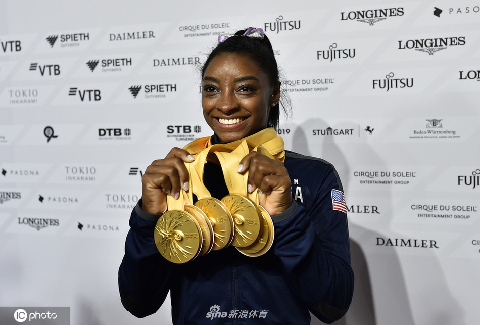 拜尔斯大秀世锦赛五金