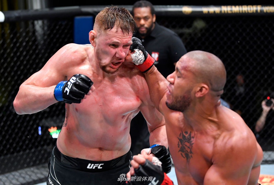 西里尔-盖恩 VS 亚历山大-沃尔科夫 (7)