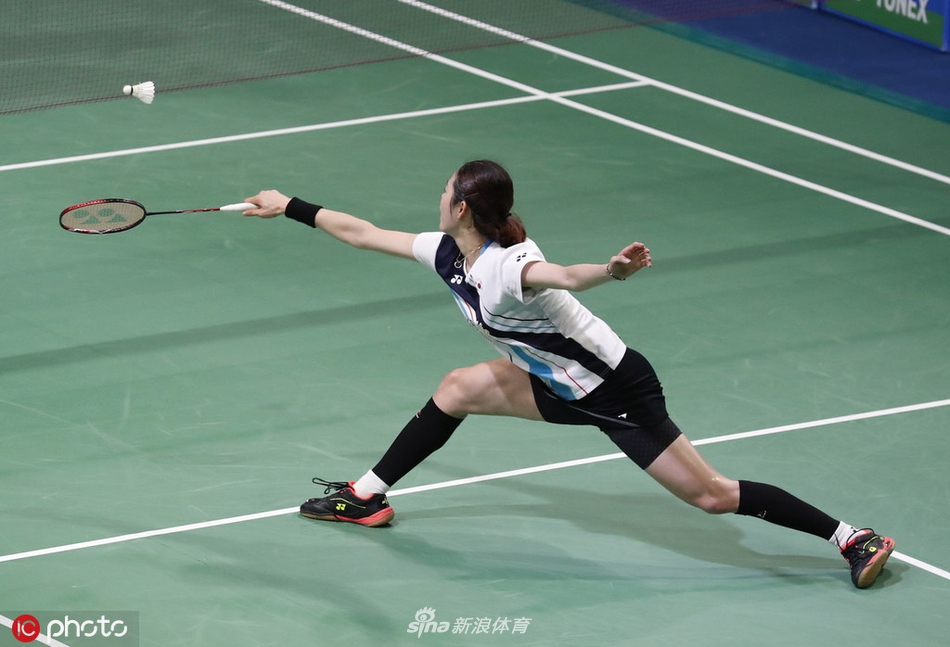 韩羽赛女单第2轮：陈雨菲2-0金效F