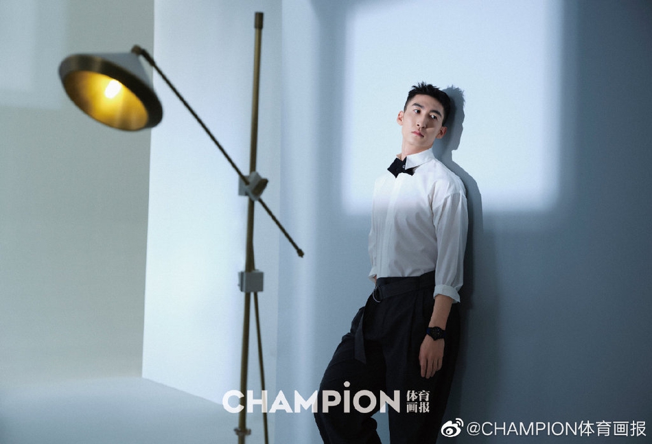 武大靖杂志封面大片