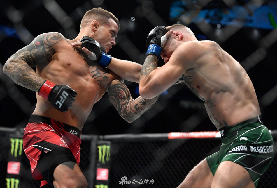 达斯汀-普瓦里尔 VS 康纳-麦克格雷格 (3)