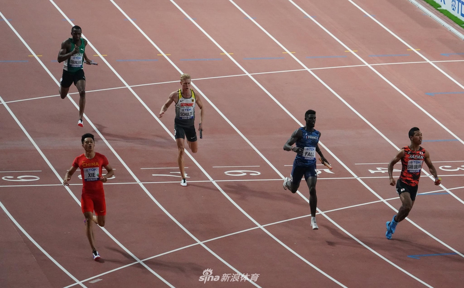 田径世锦赛男子4X100米接力 中国队晋级决赛