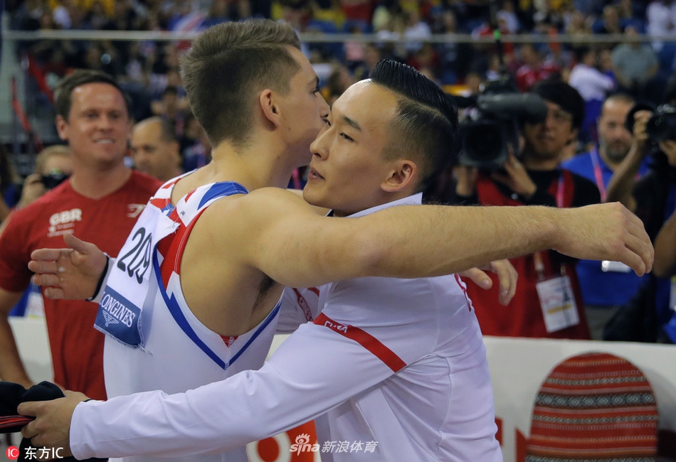 体操世锦赛肖若腾鞍马封王