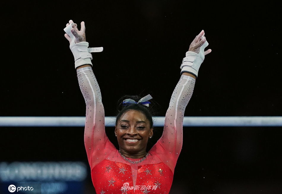 体操世锦赛美国女团夺冠