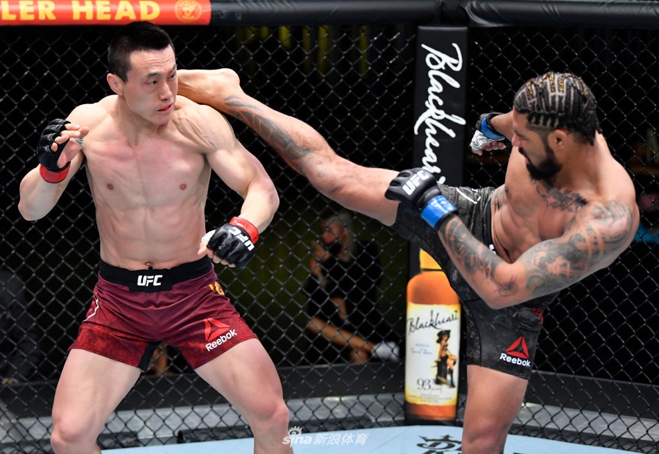 UFC宋克南首回合遭KO