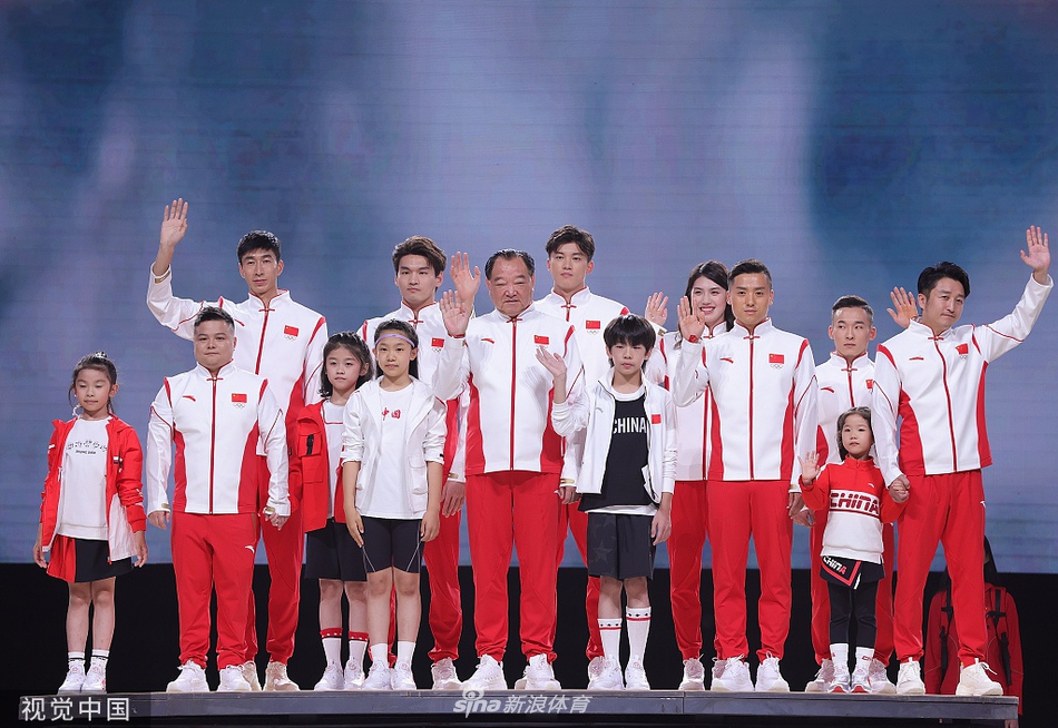 东京奥运会中国体育代表团领奖服发布