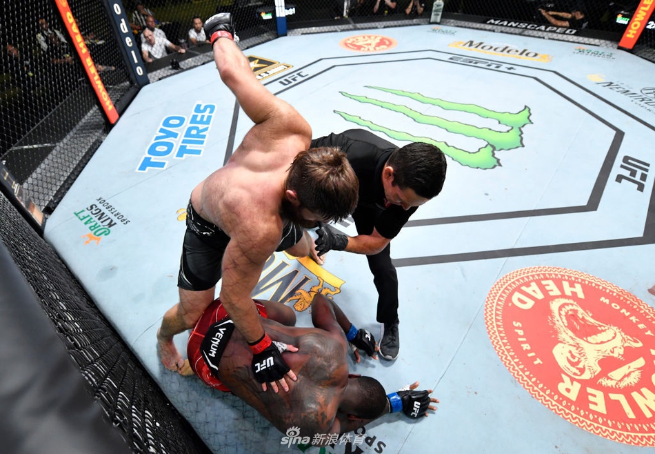 坦纳-波瑟 VS 欧文斯-圣普吕 (4)