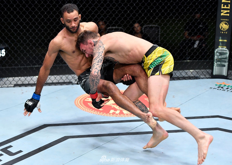 雷纳托-莫伊卡诺 VS 杰-赫伯特 (3)