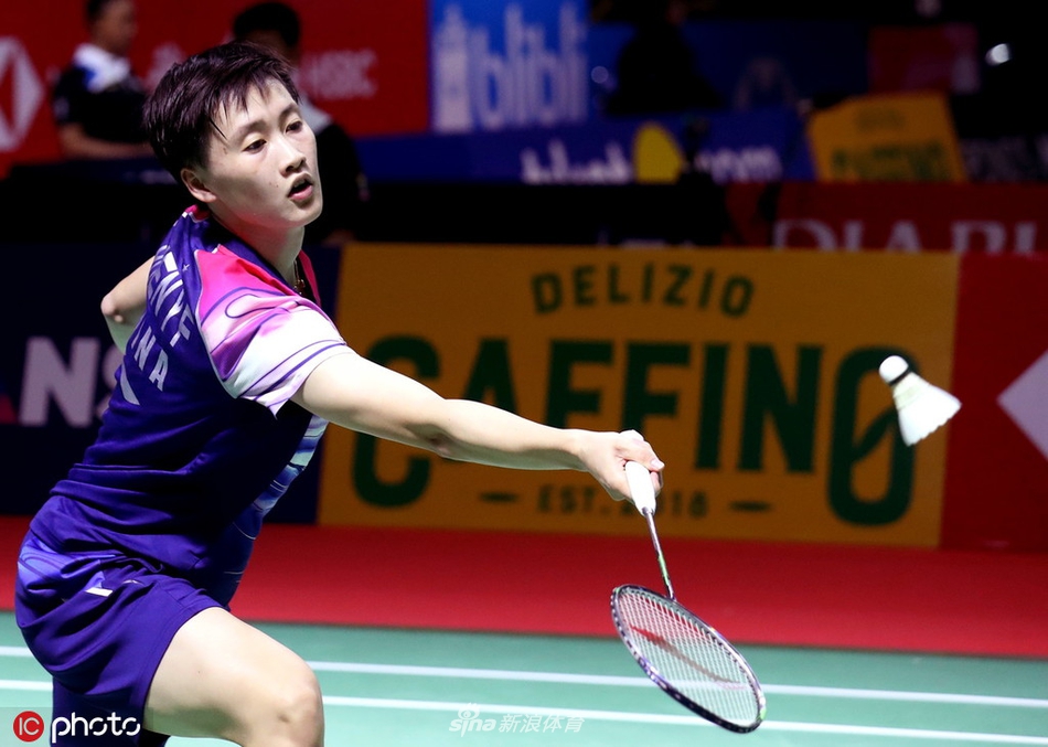 印尼赛女单1/4决赛：陈雨菲2-1张蓓雯