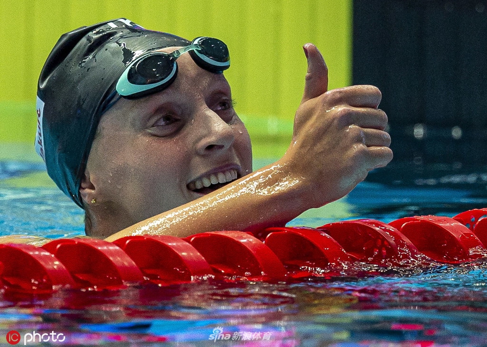 世锦赛女子800自决赛 莱德基夺冠王简嘉禾第6