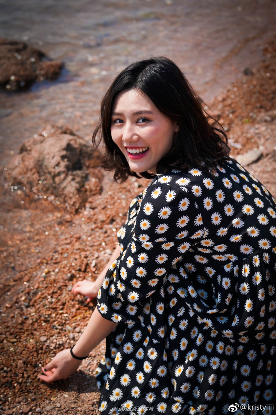 游泳女神刘湘美照 春意盎然活力清新