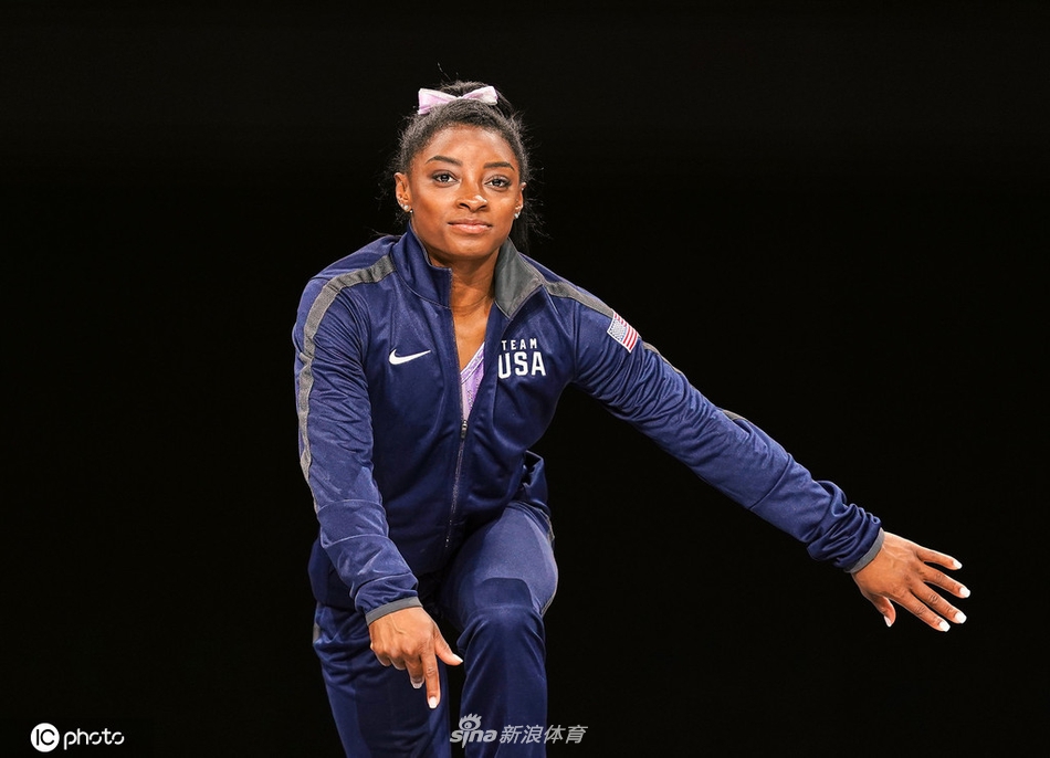 拜尔斯大秀世锦赛五金