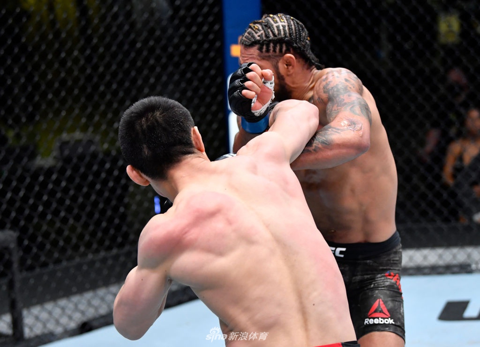 UFC宋克南首回合遭KO