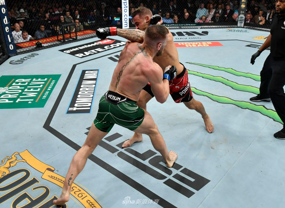 达斯汀-普瓦里尔 VS 康纳-麦克格雷格 (7)