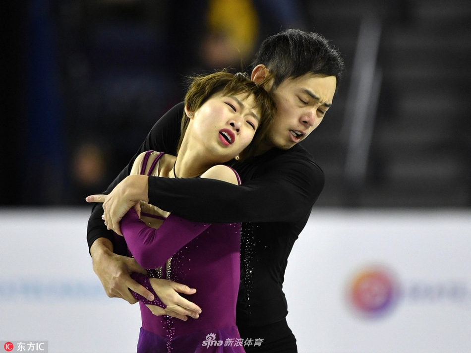 花滑大奖赛彭程/金杨双人滑摘银