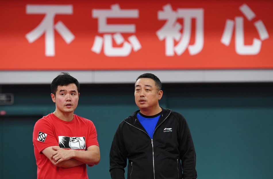 刘国梁“复出”接受媒体采访