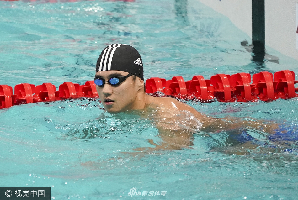 全运会宁泽涛进行适应性训练