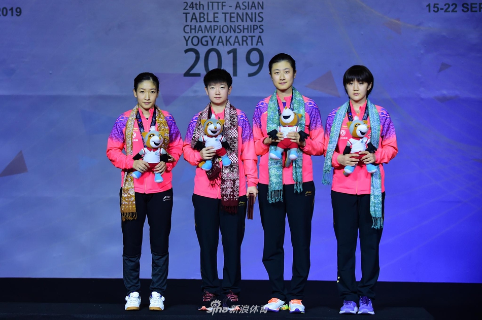 亚锦赛孙颖莎3-0胜刘诗雯夺冠