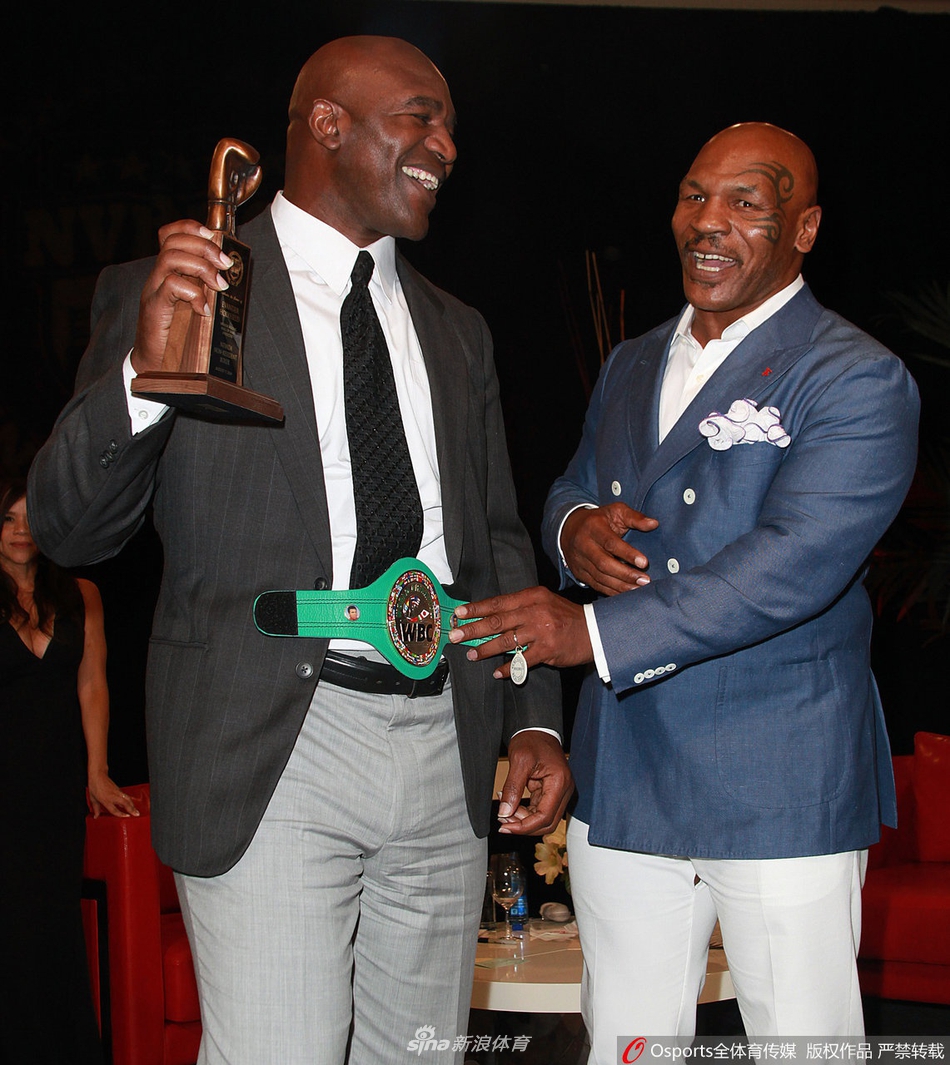 回顾泰森霍利菲尔德冰释前嫌