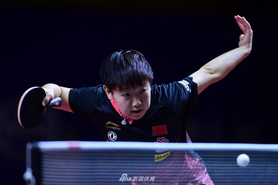 亚锦赛孙颖莎3-0胜刘诗雯夺冠