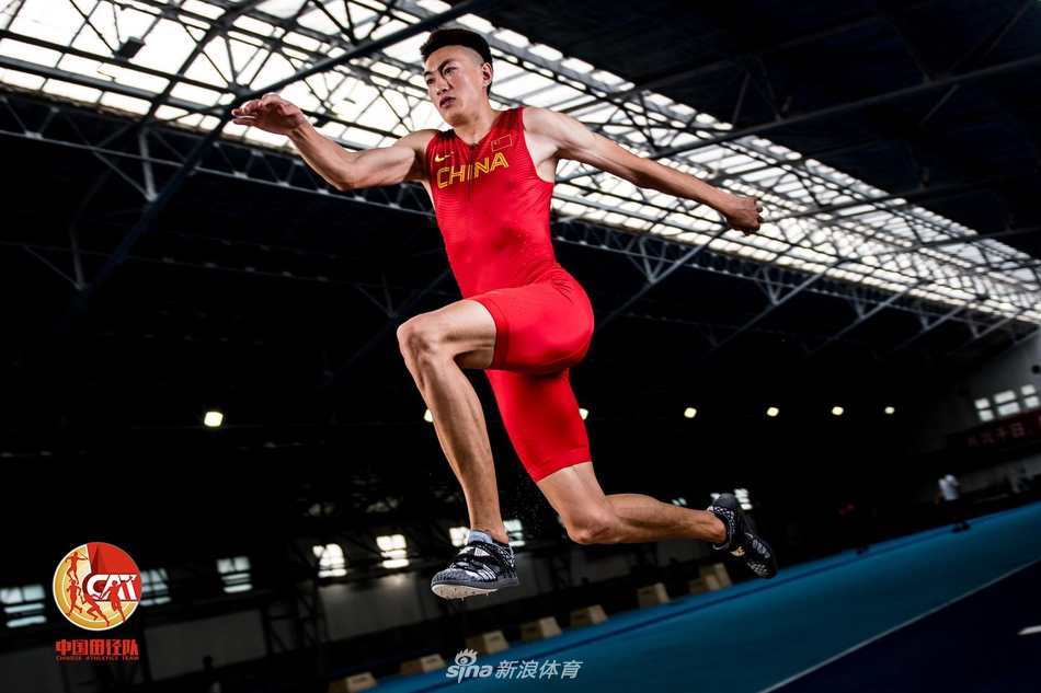 男子三级跳远 朱亚明