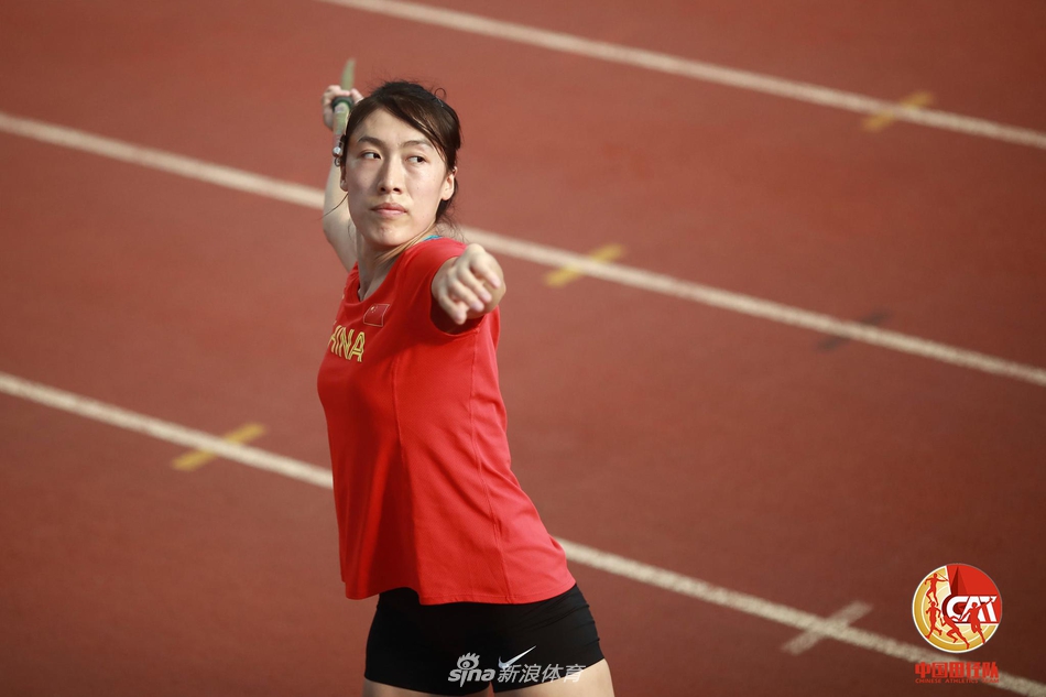 女子标枪 吕会会