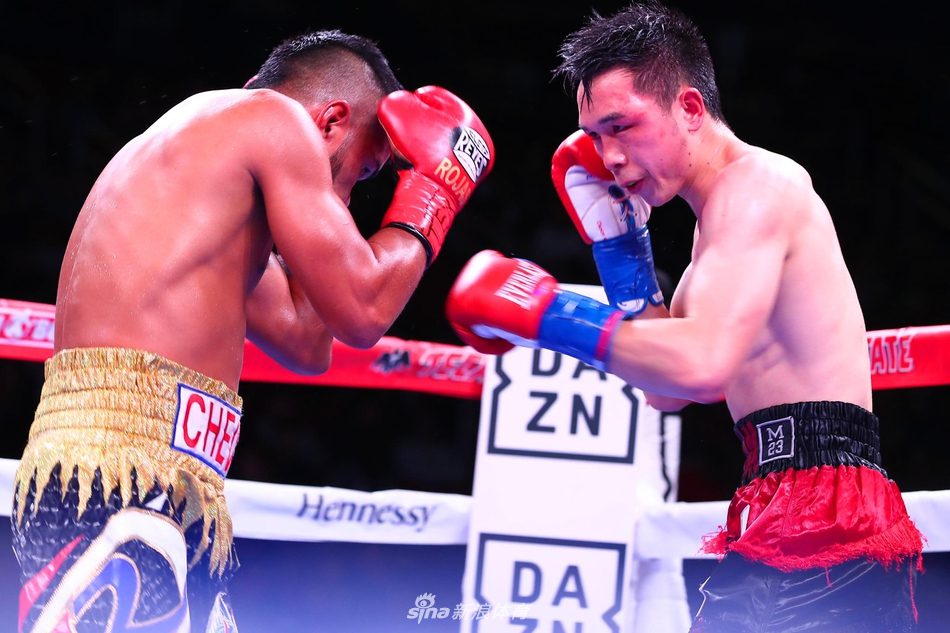 新浪直击徐灿赢得WBA世界金腰带