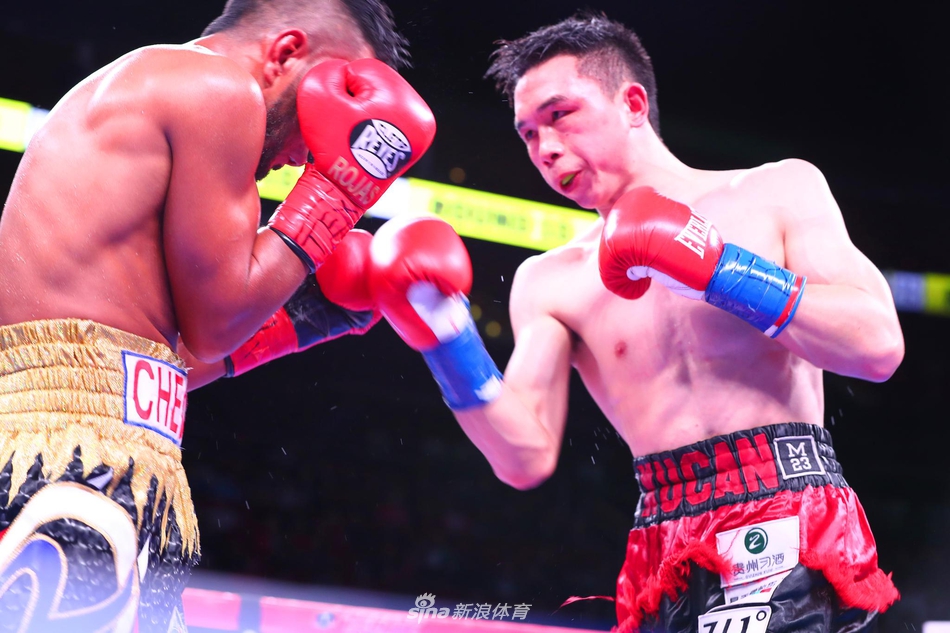 新浪直击徐灿赢得WBA世界金腰带