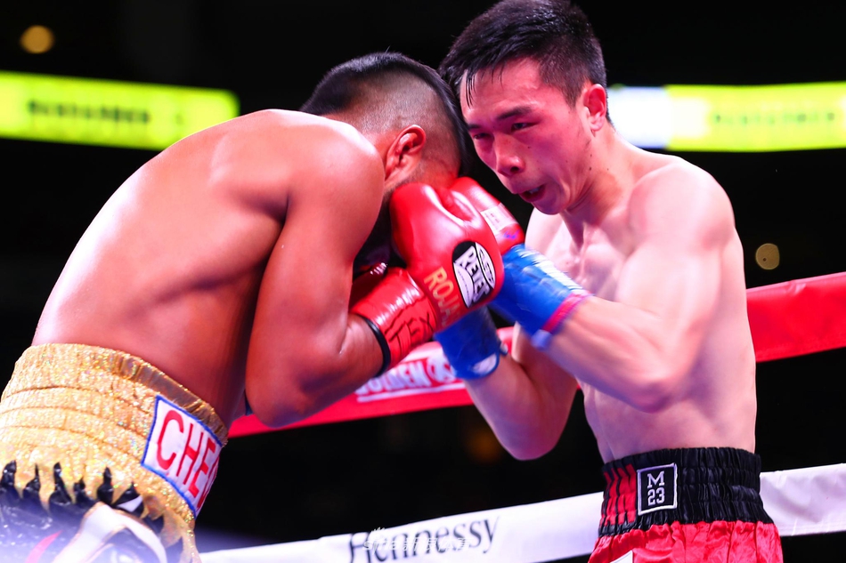 新浪直击徐灿赢得WBA世界金腰带