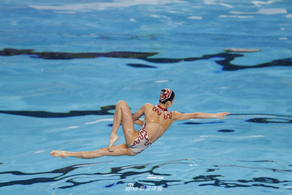 新浪直击花样游泳全国冠军赛