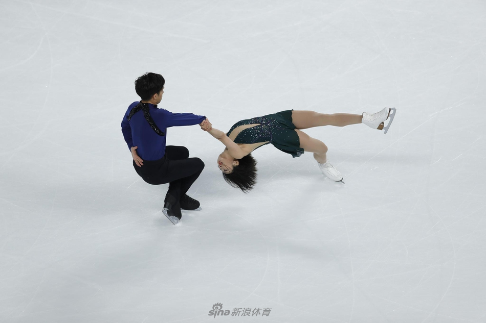 新浪直击花滑中国杯隋文静/韩聪夺冠