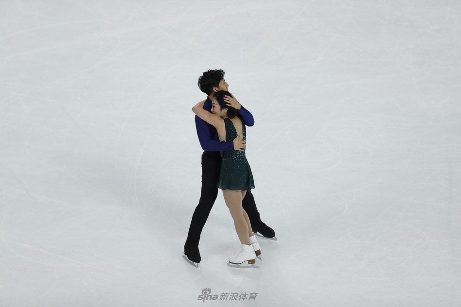 新浪直击花滑中国杯隋文静/韩聪夺冠