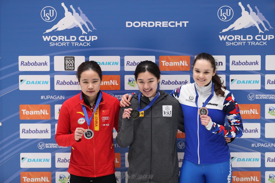 短道速滑世界杯韩雨桐女子1000米摘银