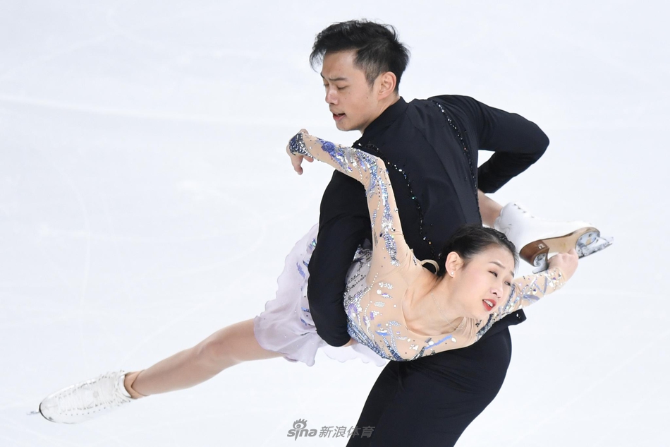 花滑中国杯彭程/金杨双人滑夺冠