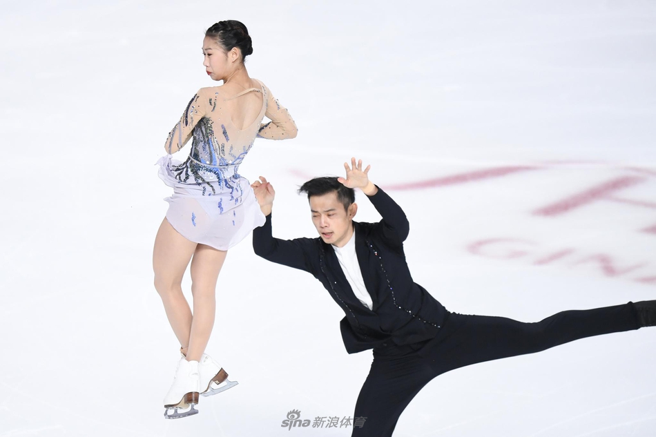 花滑中国杯彭程/金杨双人滑夺冠